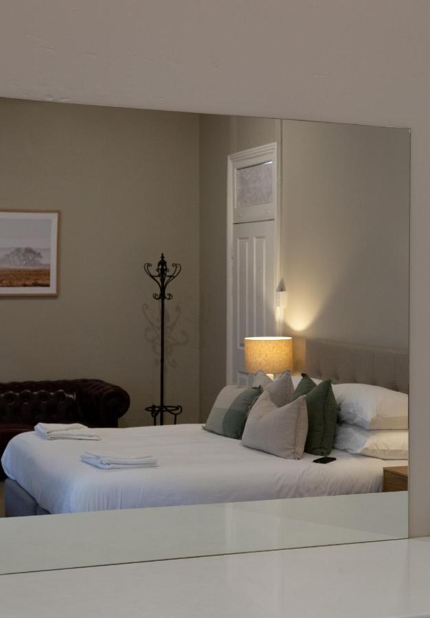 The Royal Hotel West Wyalong Esterno foto