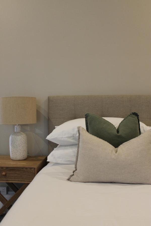 The Royal Hotel West Wyalong Esterno foto